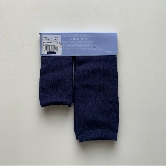 Motherhood Maternity Mama Elf & Mini Elf Matching Sock Set - Picture 3 of 6